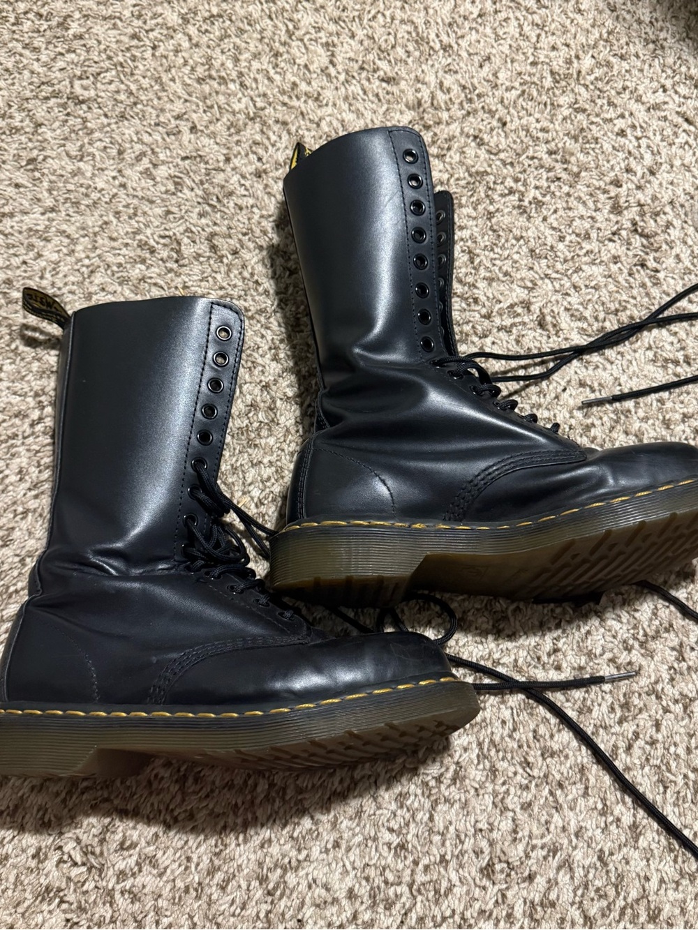 Doc martens 14 hole leather boots